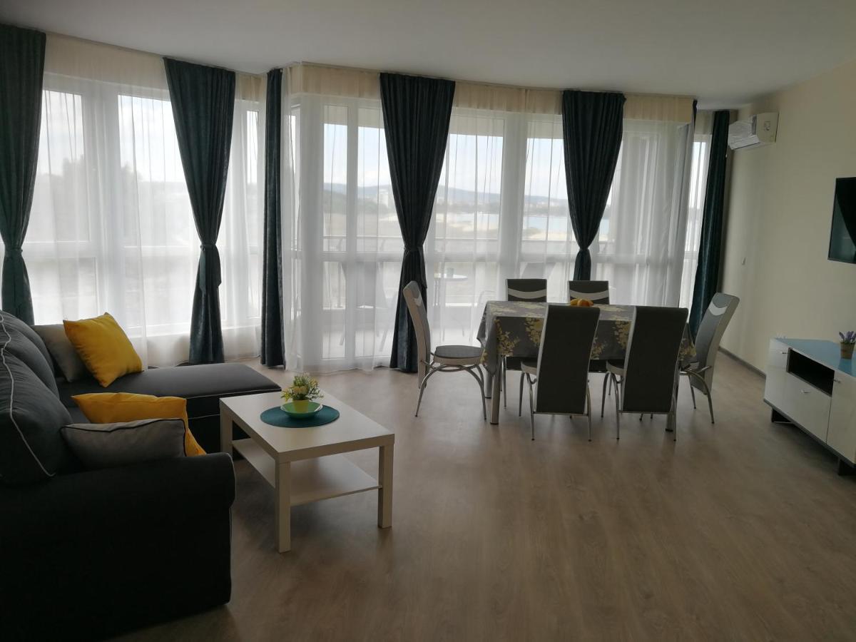Donchevi Apartments بريمورسكو المظهر الخارجي الصورة