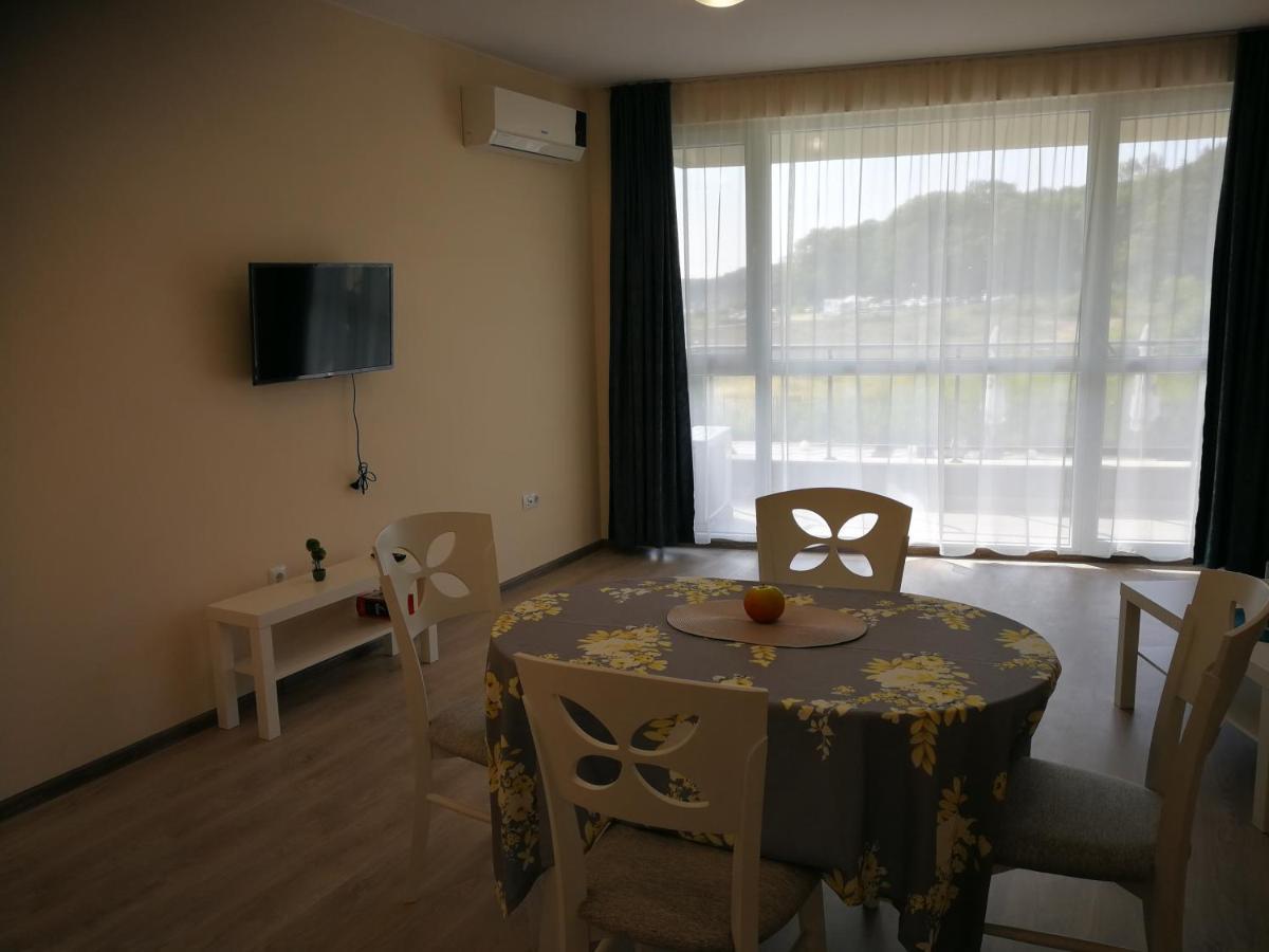 Donchevi Apartments بريمورسكو المظهر الخارجي الصورة
