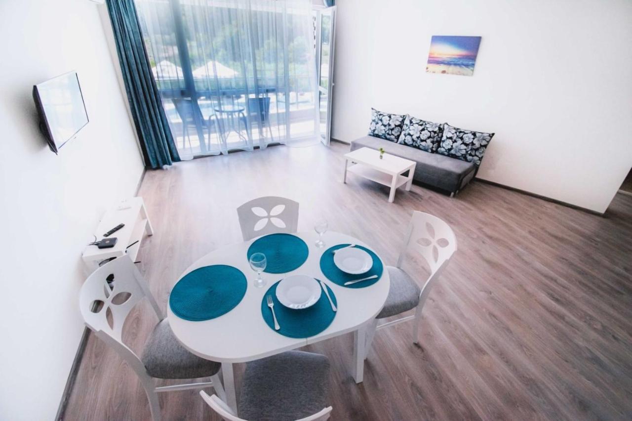 Donchevi Apartments بريمورسكو المظهر الخارجي الصورة